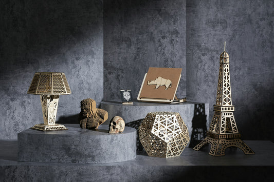 Display of decorative objects made with a laser