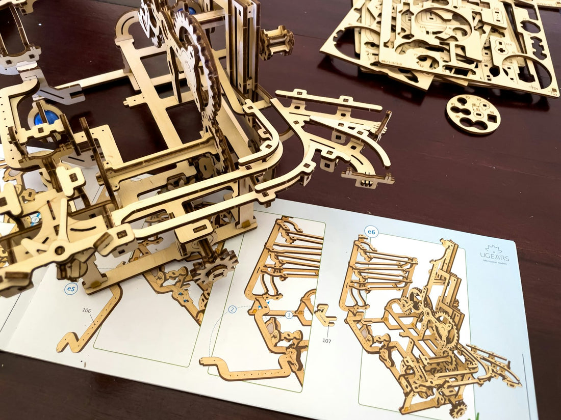 Wooden mechanical model made from flat parts