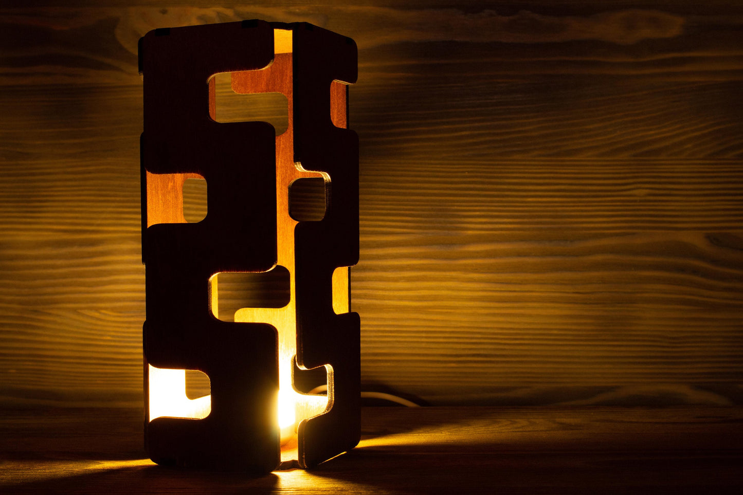 Twisted Linear Shape Lamp | Mayan Style