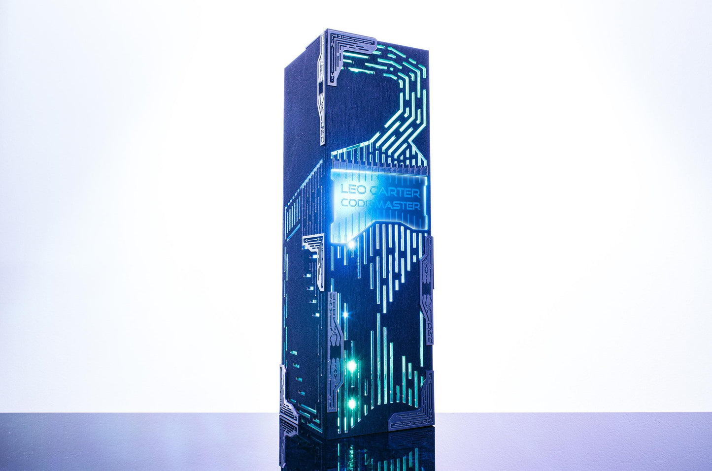 Circuit Board Lamp – Cyberpunk Style Night Light, Coder Tech Desk Gift