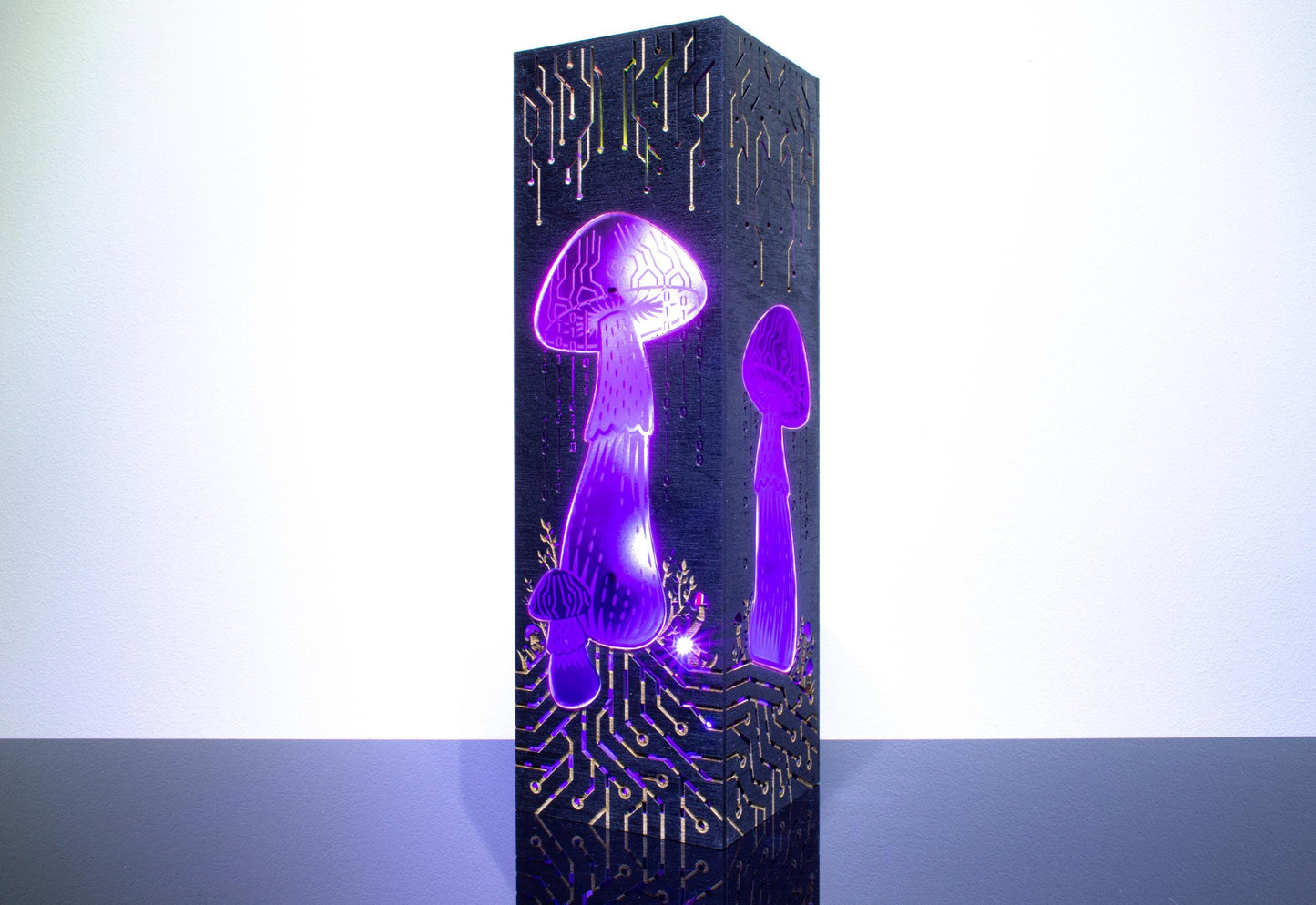 Cyber Mushroom Lamp – Cyberpunk Style LED Light with Binary Code Rain – Sci-Fi Tech Decor & Gift