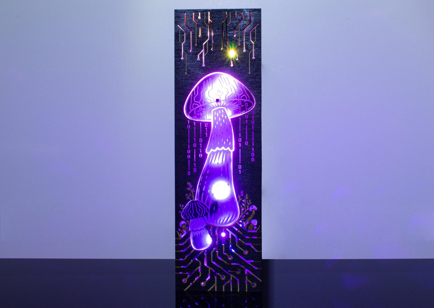 Cyber Mushroom Lamp – Cyberpunk Style LED Light with Binary Code Rain – Sci-Fi Tech Decor & Gift